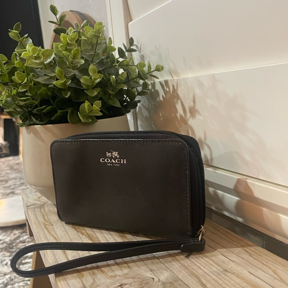Coach Wallet - Picture 3 of 7